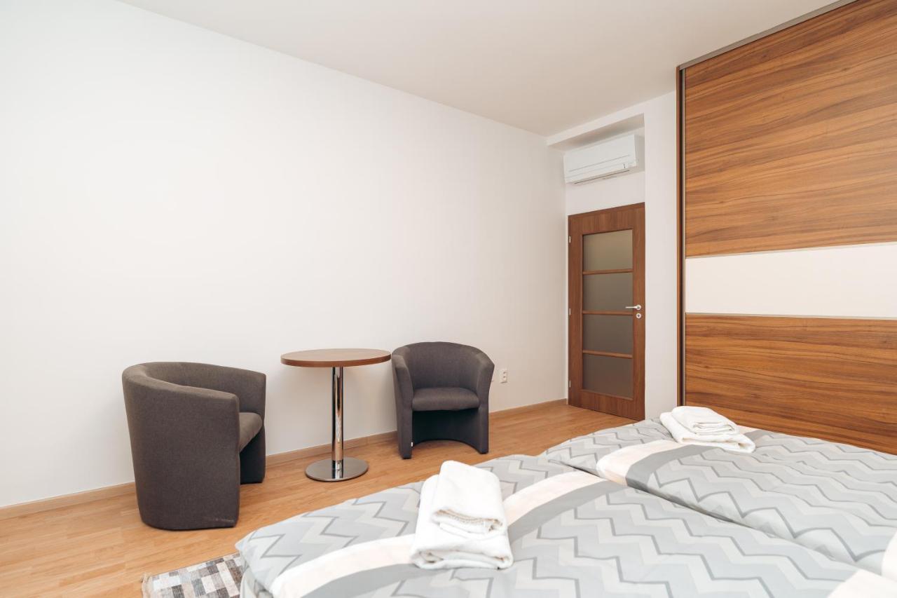 Wellness A Relax Centrum Palarikovo ภายนอก รูปภาพ