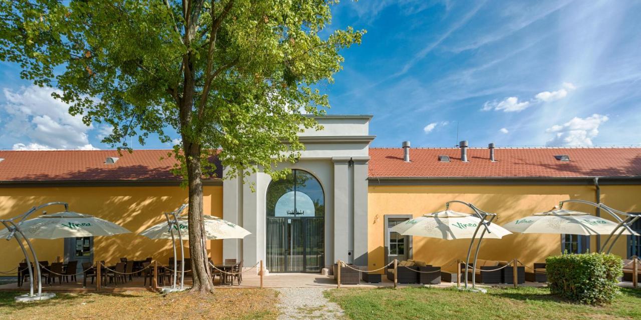 Wellness A Relax Centrum Palarikovo ภายนอก รูปภาพ